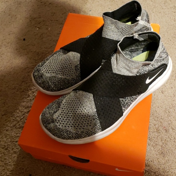 Nike free run motion flyknite 2017